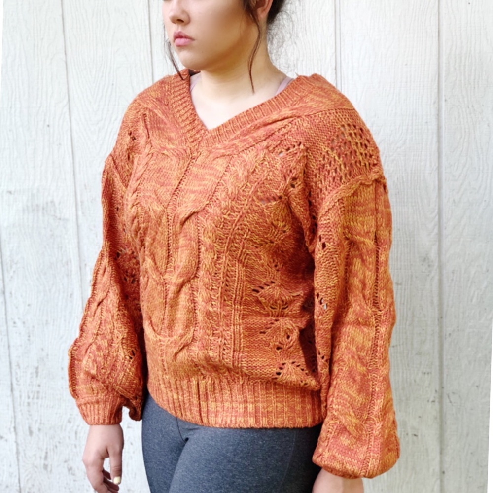 Chunky two toned textured sweater - Picture 6 of 7
